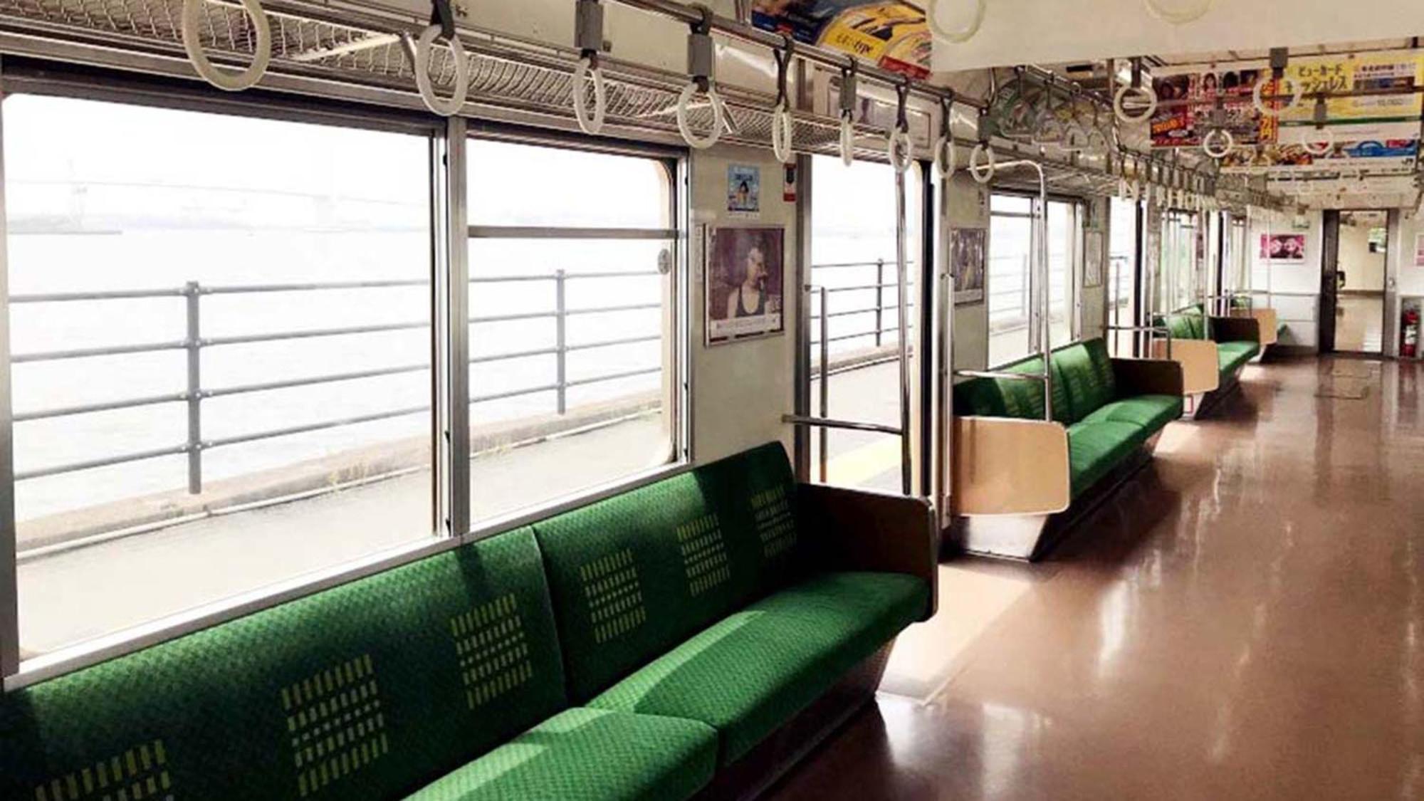 Toyoko Yokohama Tsurumi Eki Higashi Guchi 3*