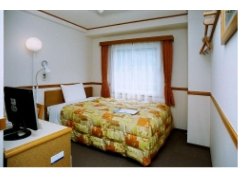 Toyoko Yokohama Tsurumi Eki Higashi Guchi Hotel 3*